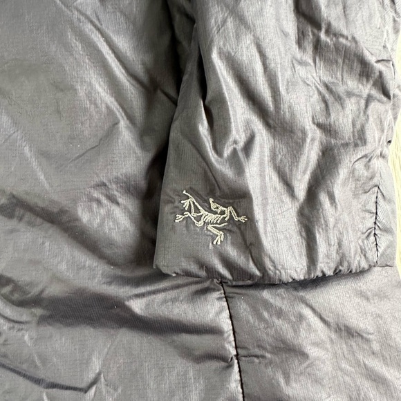 Arc’teryx Long Puffer Jacket. Women’s Small. - Picture 3 of 7